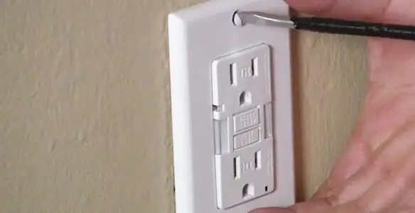 gfc outlets service securing and mounting ground fault circuit interrupter outlet by certified electricians in Saint Petersburg, FL